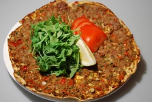 Lahmacun Nasıl Yapılır?